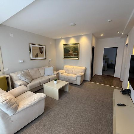Hotel Happy Dimitrovgrad Zewnętrze zdjęcie