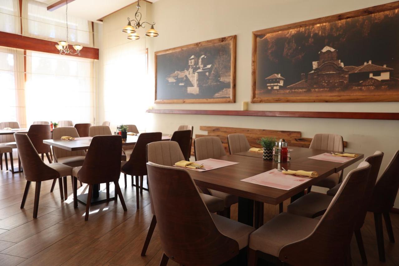 Hotel Happy Dimitrovgrad Zewnętrze zdjęcie