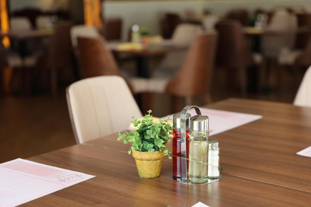 Hotel Happy Dimitrovgrad Zewnętrze zdjęcie