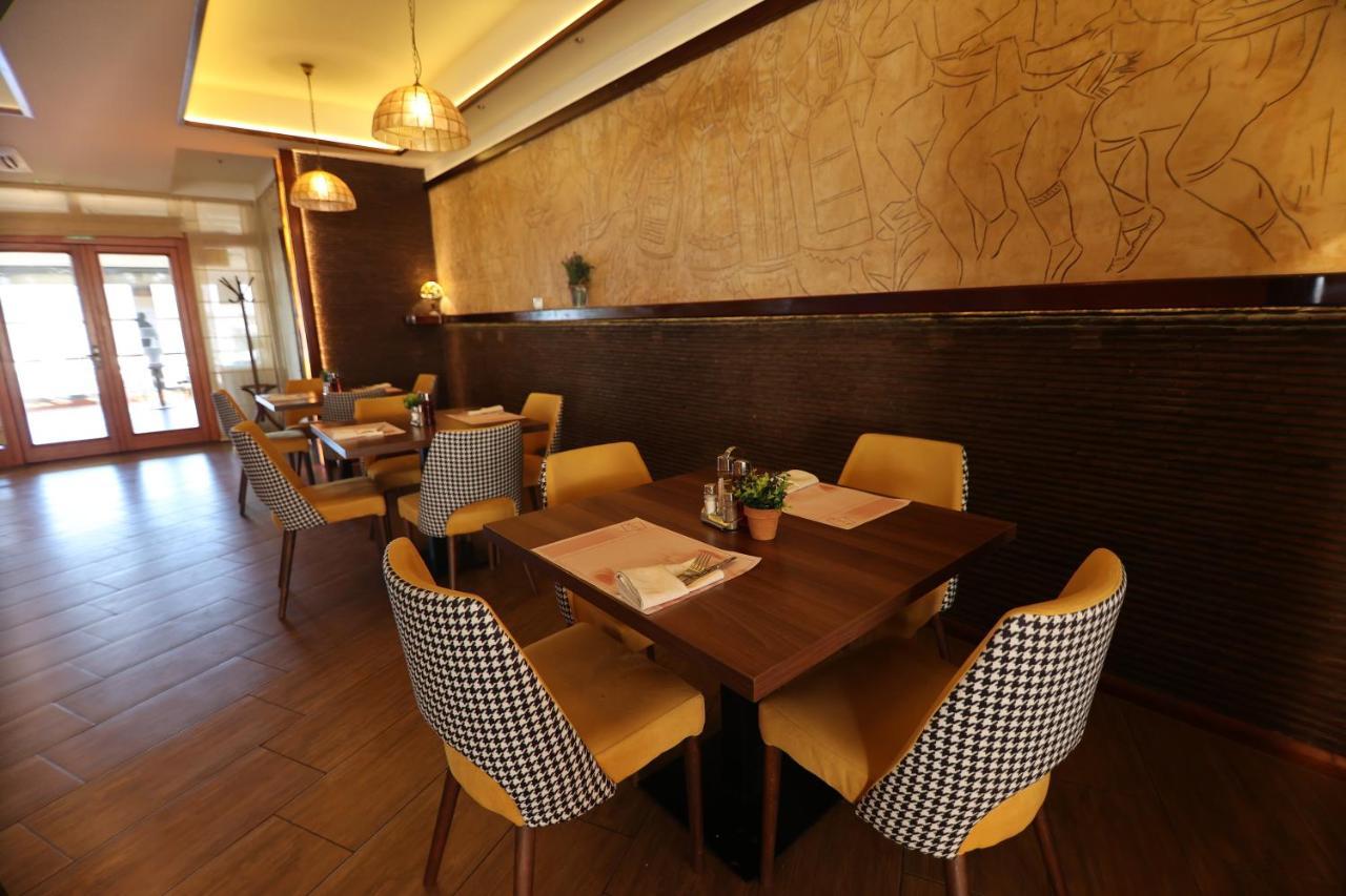 Hotel Happy Dimitrovgrad Zewnętrze zdjęcie