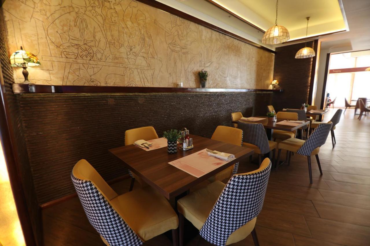 Hotel Happy Dimitrovgrad Zewnętrze zdjęcie