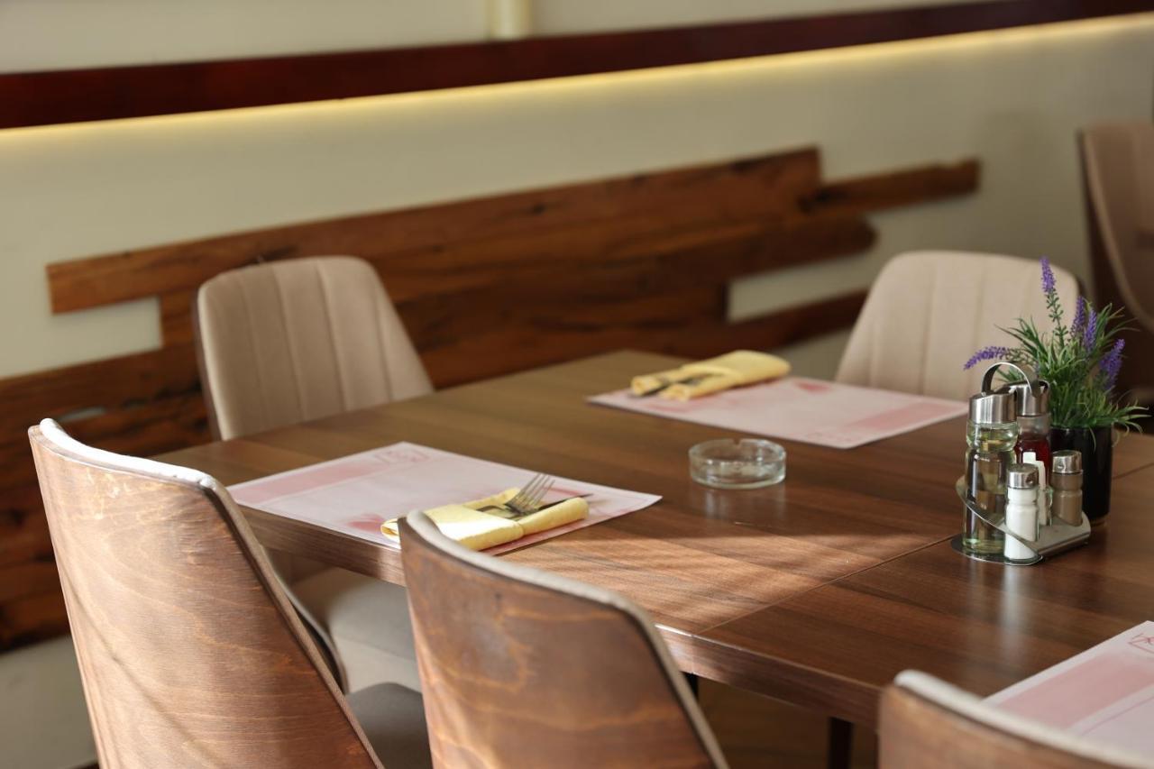 Hotel Happy Dimitrovgrad Zewnętrze zdjęcie